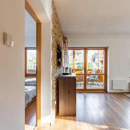 Ela Cri Apartament