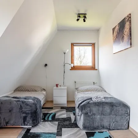 Apartament Ela Cri *